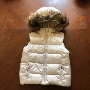 gap kids puffer vest with faux fur trim ivory sz s